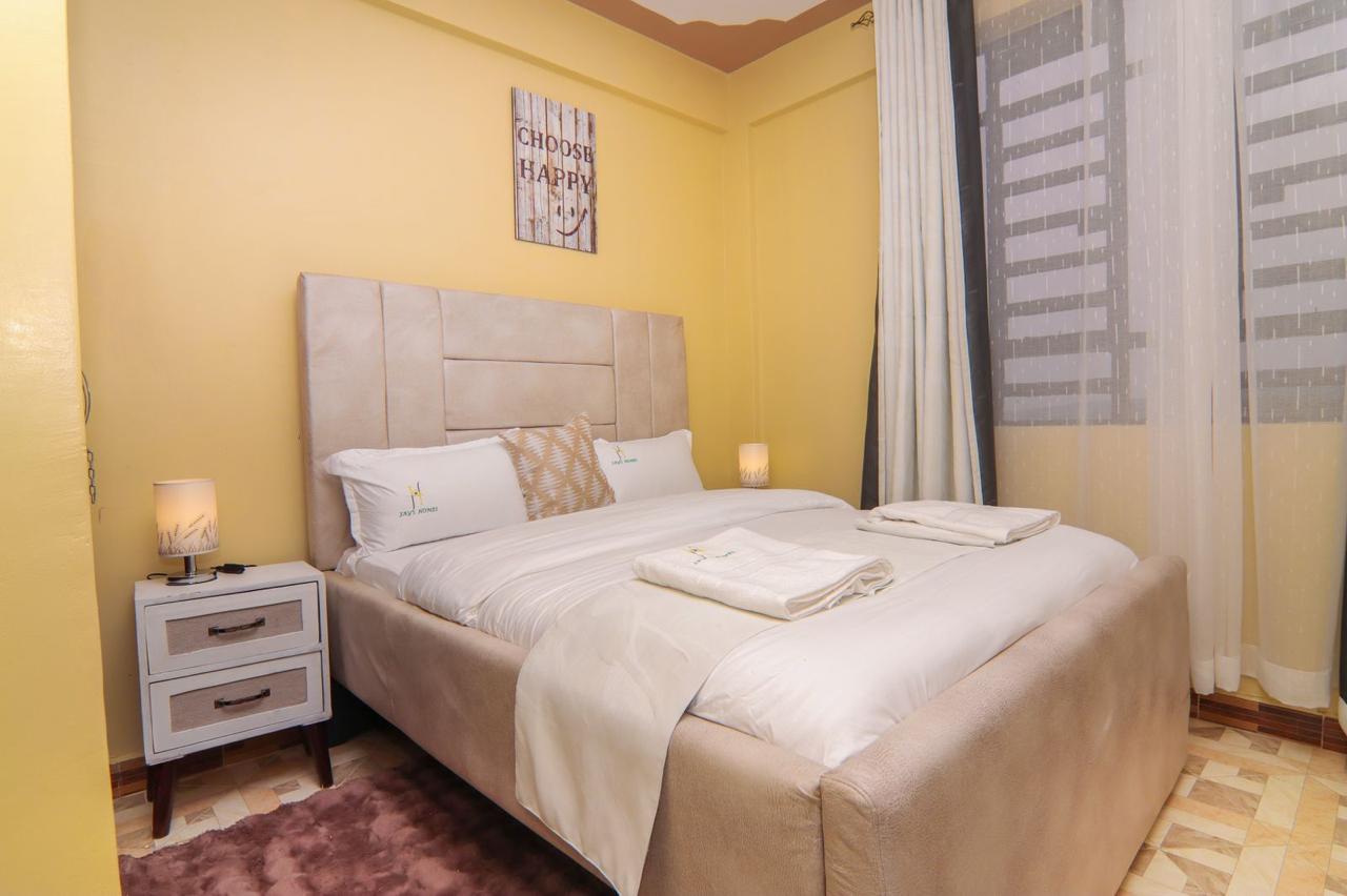2 br master en-suite with Lake views at the balcony -301(Naiva) 3