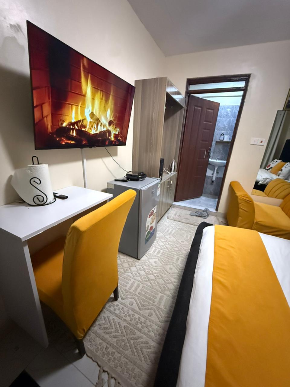 Executive Studio  Moi South Lake Road,Naivasha (T2) 2