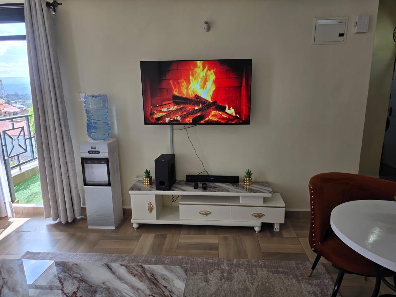 1br ,Nakuru CBD with Lake Views 7
