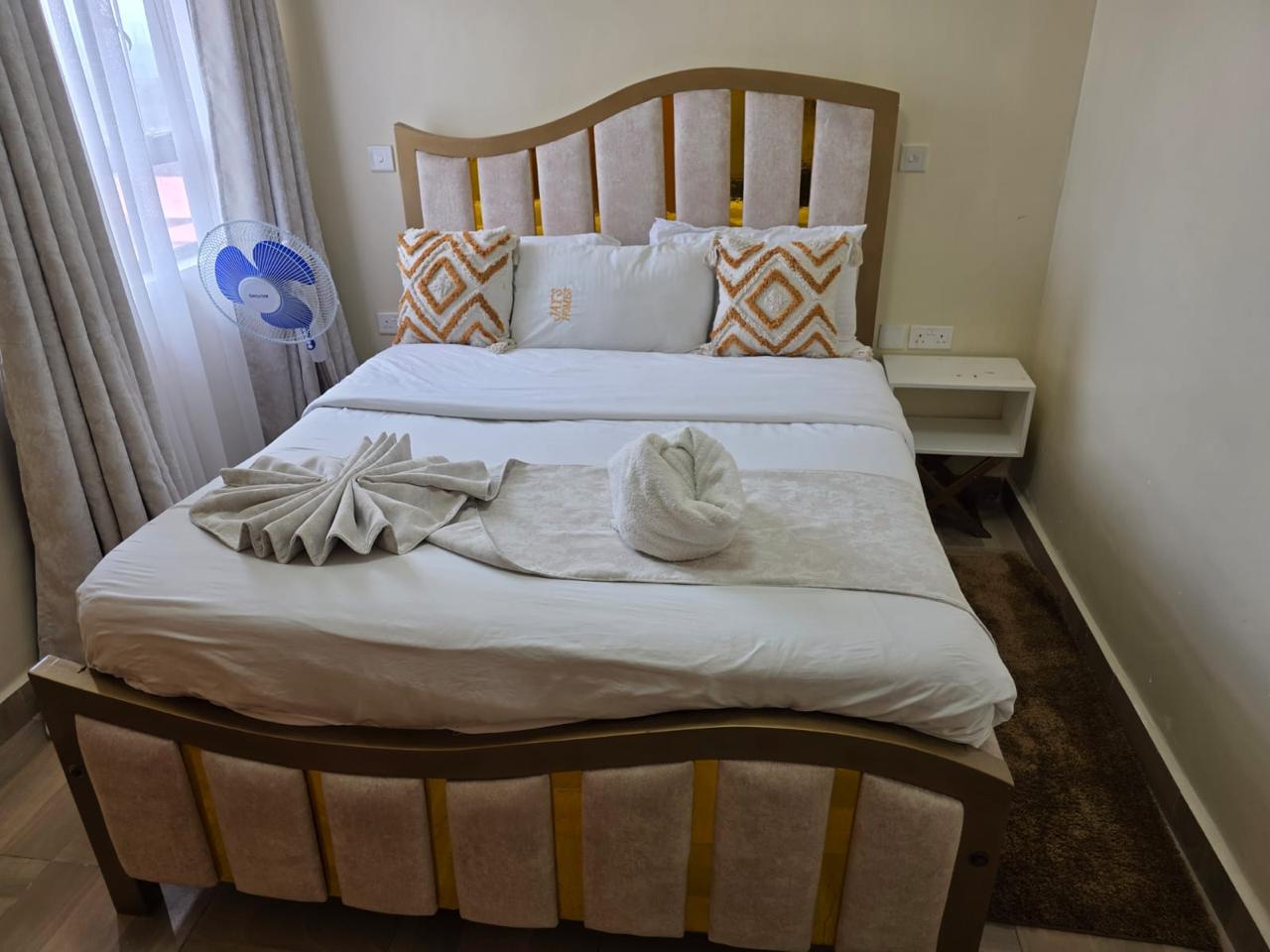 1br ,Nakuru CBD with Lake Views 8
