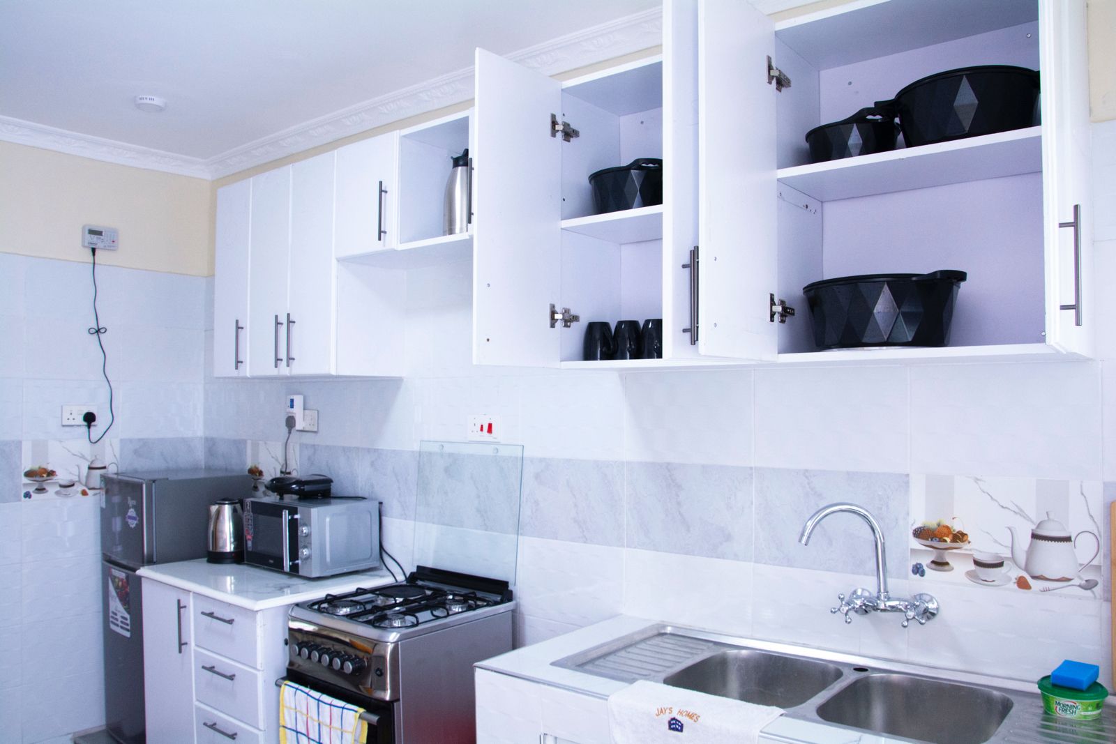 1 br ,Naka ,Nakuru with Lake views at the roof top and gym (Fancy Getaway) 2