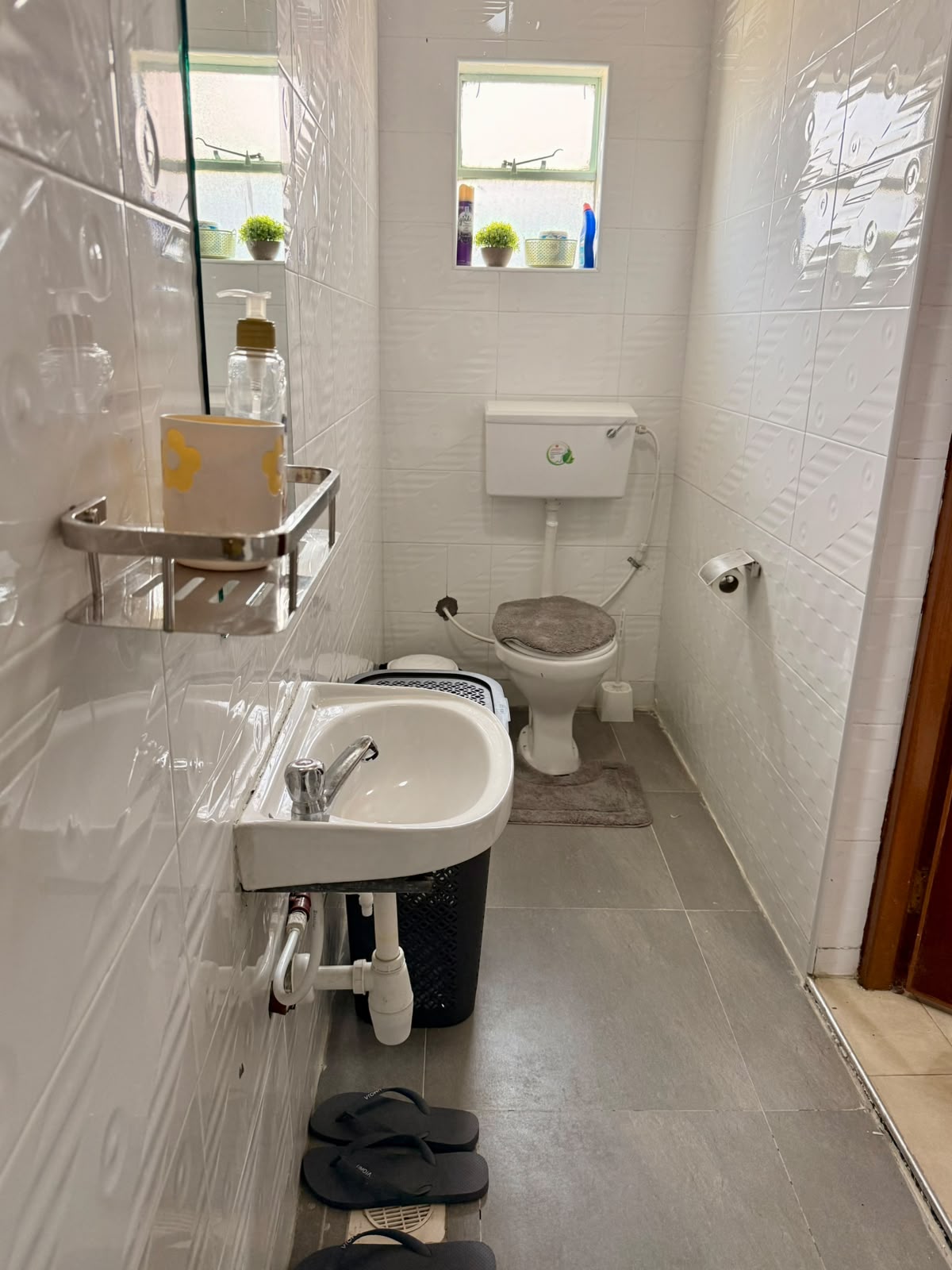 Executive Studio ,Nakuru CBD(Pivot) 8