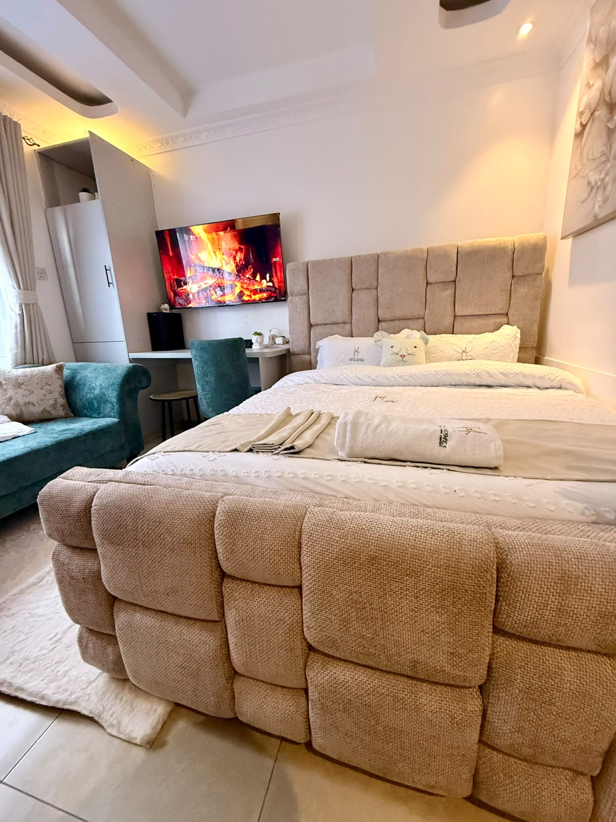 Executive Studio ,Nakuru CBD - Pivot B22