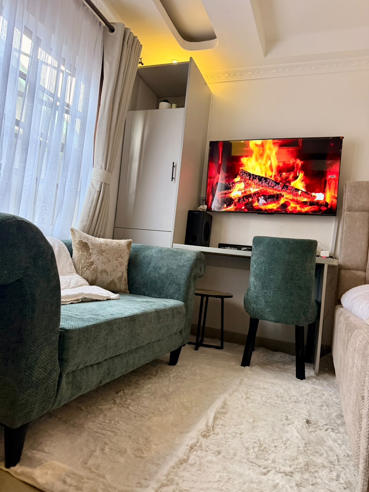 Executive Studio ,Nakuru CBD - Pivot B22 5