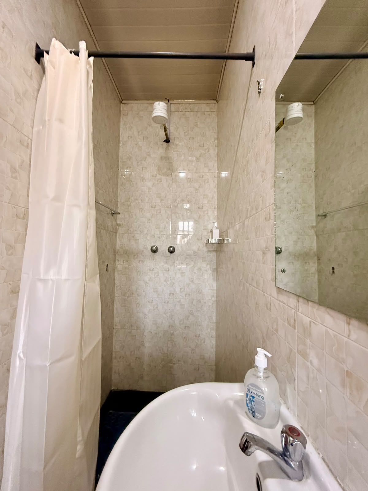 Executive Studio ,Nakuru CBD - Pivot B22 20